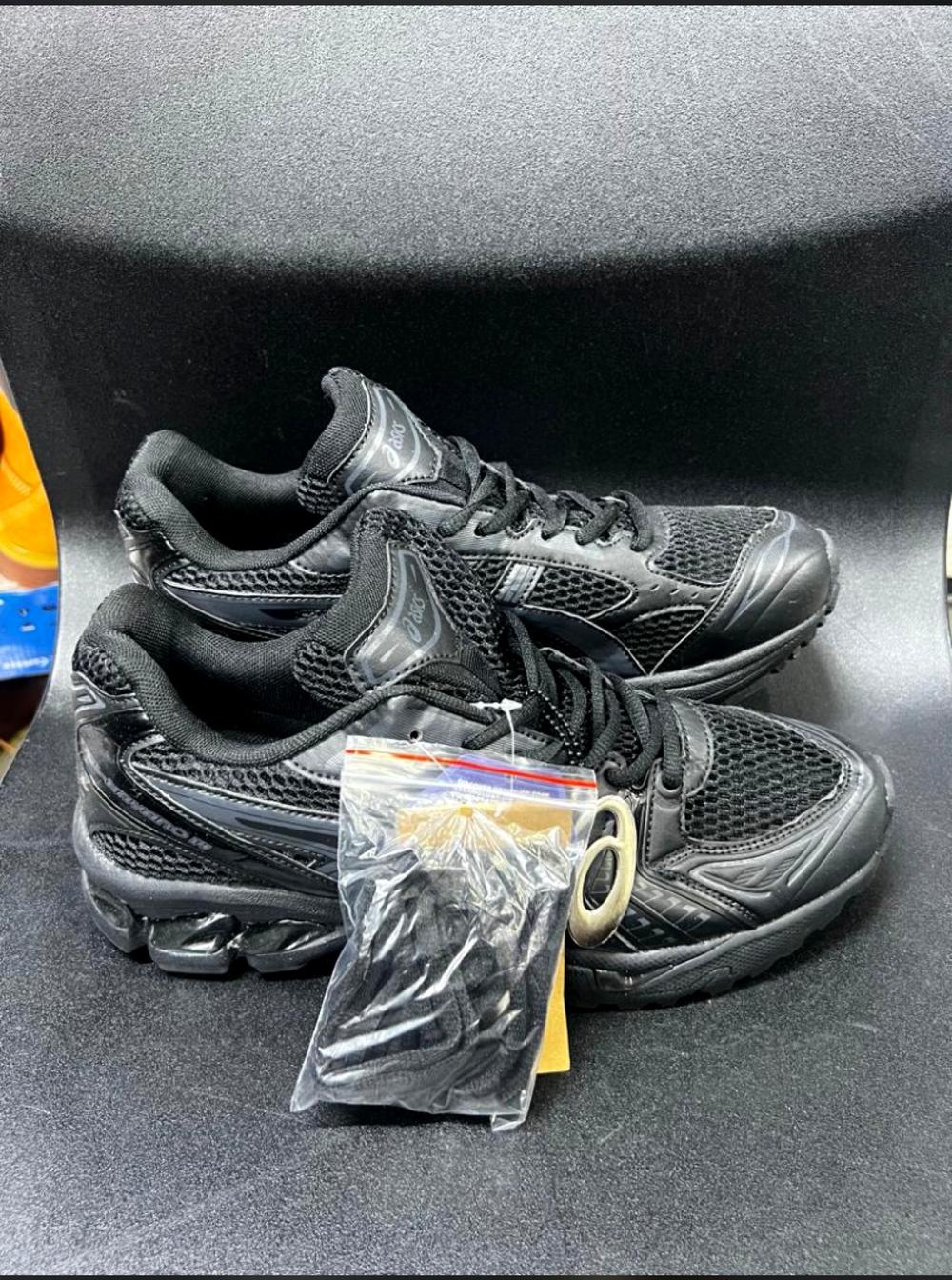 Gel Kayano Noir